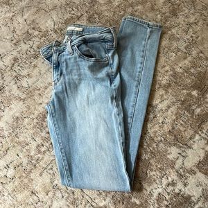 Levi Light Wash Skinny Jeans